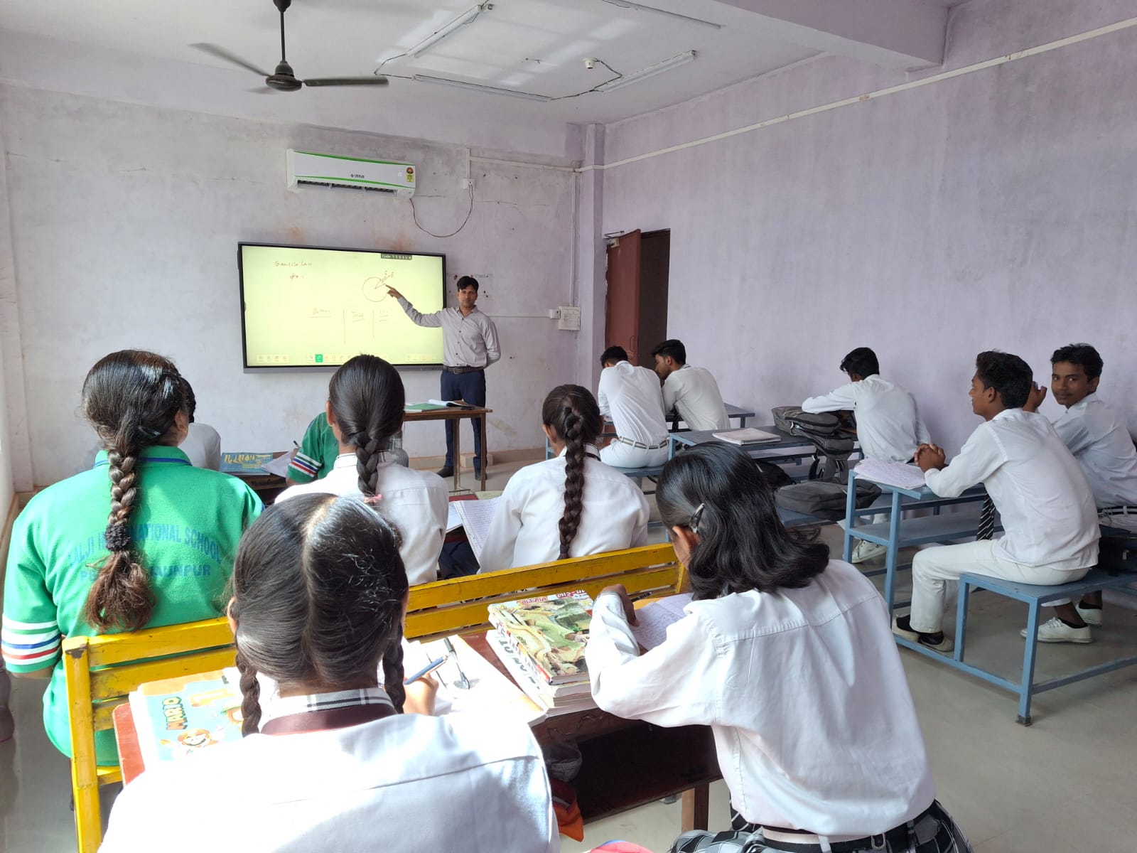 AC Classroom with Digital Board